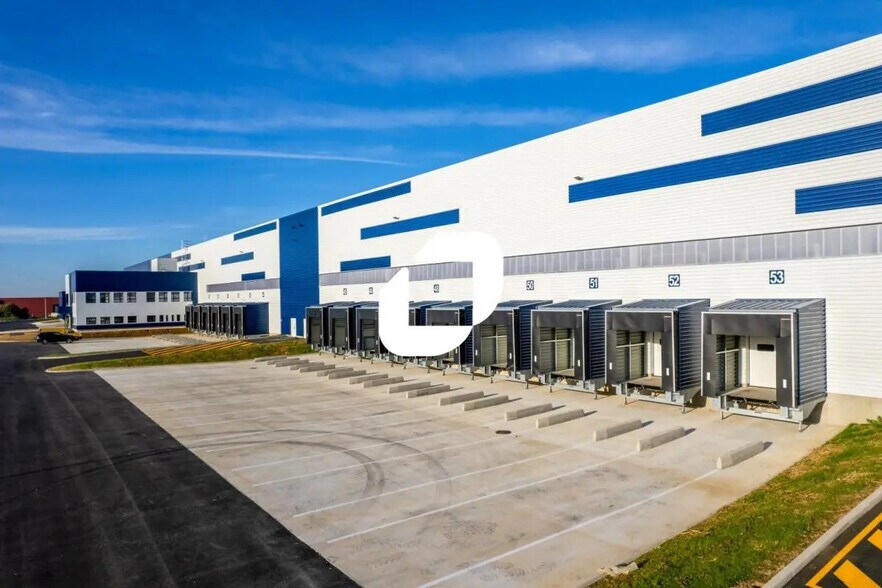 Industrial in Villenoy for lease - Building Photo - Image 2 of 14