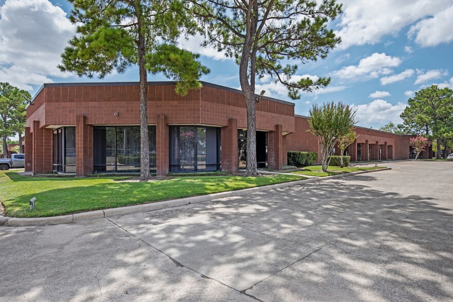 6300 Rothway St, Houston, TX à louer - Photo du bâtiment - Image 1 de 11