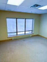 1121 E Main St, St Charles, IL for lease Interior Photo- Image 1 of 7
