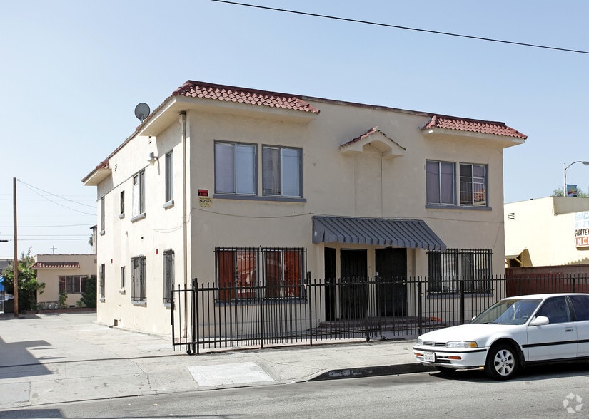 2660 Randolph St, Huntington Park, CA for sale - Primary Photo - Image 1 of 2