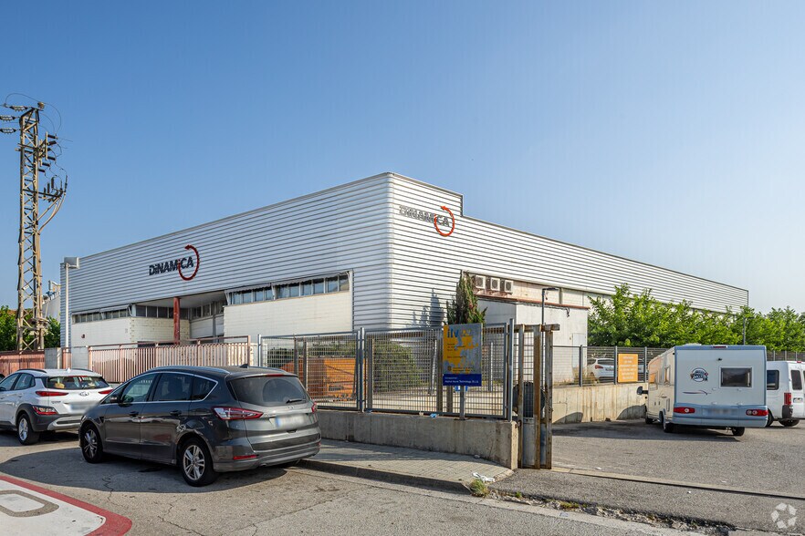 Industriel dans Sant Andreu de la Barca, Barcelona à vendre - Photo du bâtiment - Image 2 de 18