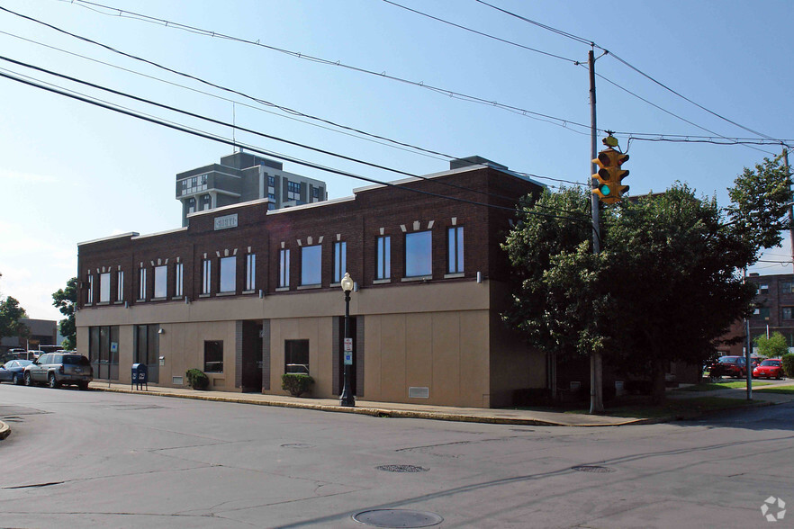 500-510 Bleecker St, Utica, NY à vendre - Photo du bâtiment - Image 1 de 1