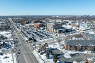 800 Biesterfield Rd, Elk Grove Village, IL - AERIAL  map view