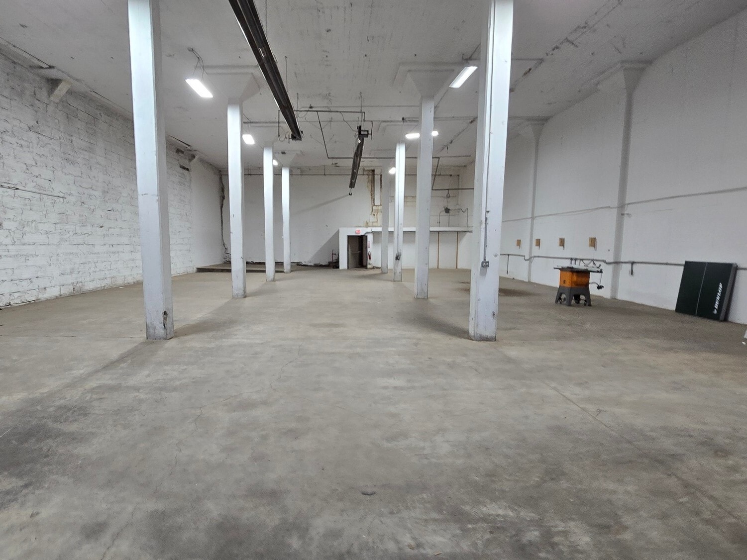 6375 Furnace Rd, Ontario, NY for lease Interior Photo- Image 1 of 4