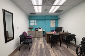 220 Davidson Ave, Somerset, NJ à louer Photo intérieure- Image 1 de 2