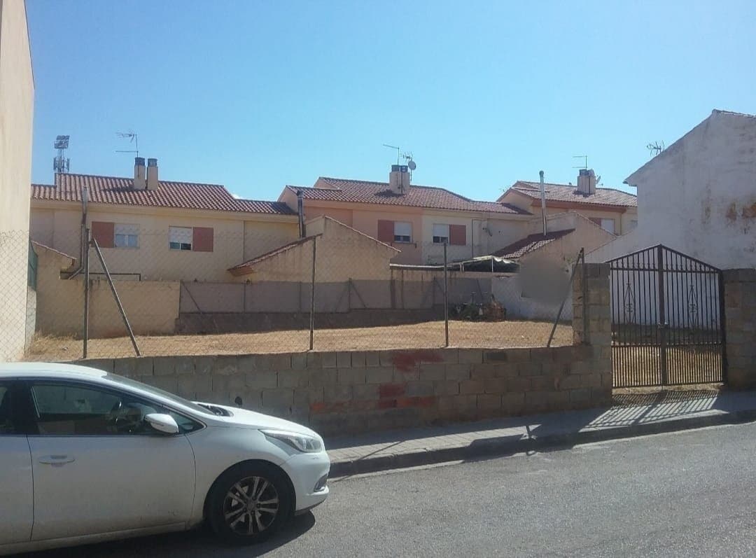 Land in Huétor Vega, Granada for sale Building Photo- Image 1 of 9