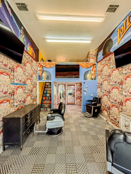 524 N La Brea Ave, Los Angeles, CA à louer - Photo du bâtiment - Image 2 de 7