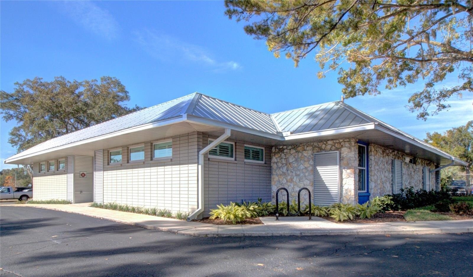 225 SW 7th Ter, Gainesville, FL for lease Building Photo- Image 1 of 1