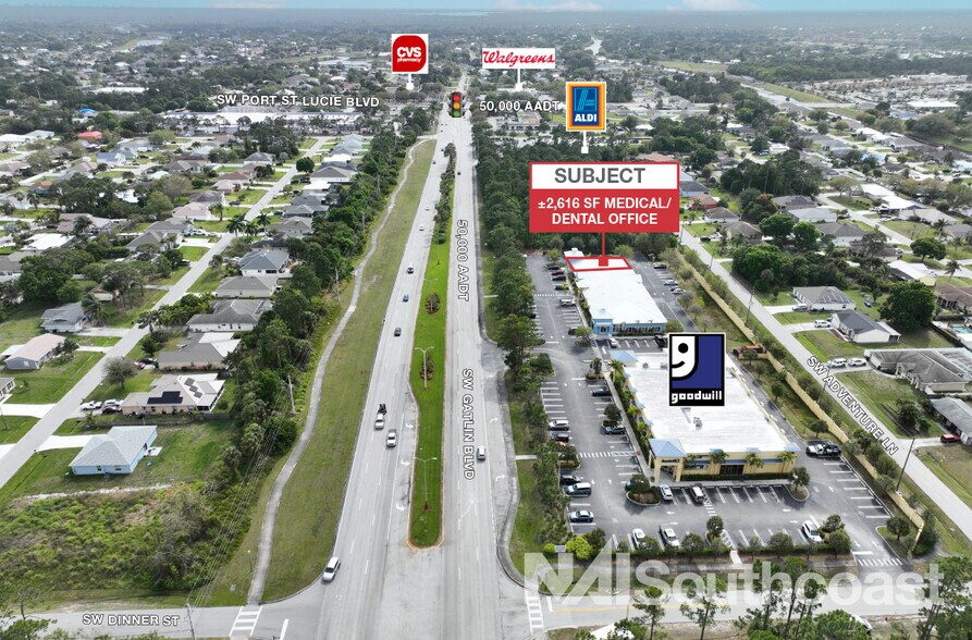 1070 SW Gatlin Blvd, Port Saint Lucie, FL à louer - Photo du bâtiment - Image 3 de 8