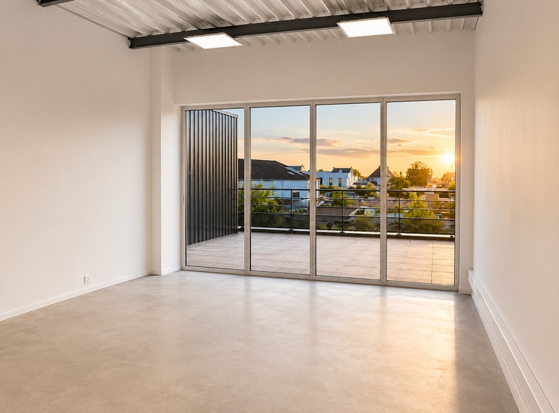 Flex in Brest for lease - Building Photo - Image 1 of 5