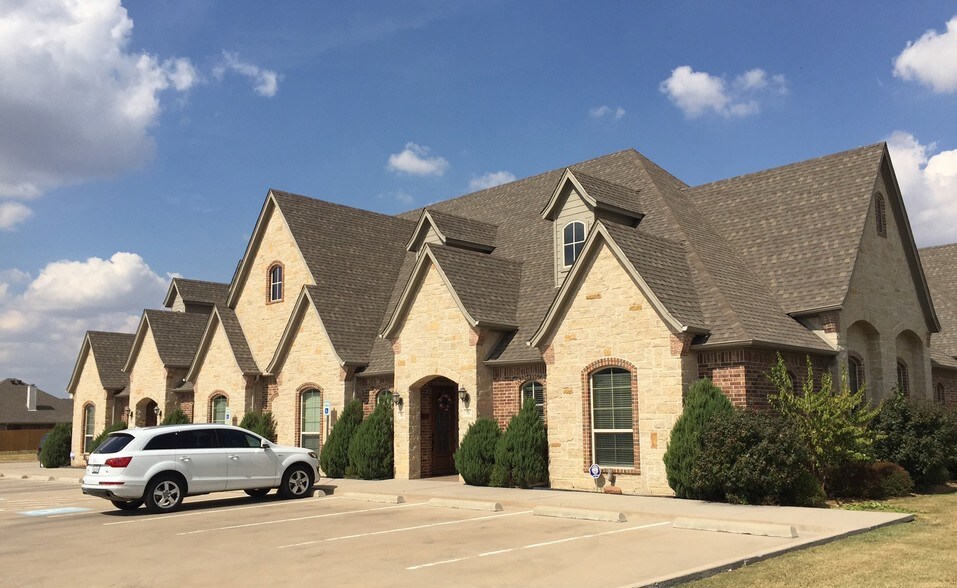 113 Larson Ln, Aledo, TX à louer - Photo du bâtiment - Image 1 de 1