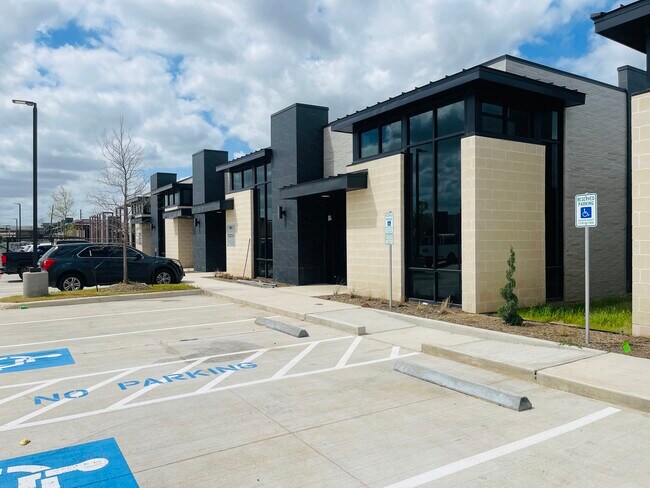 More details for 7102 Tarrington Ave, Sugar Land, TX - Office for Sale