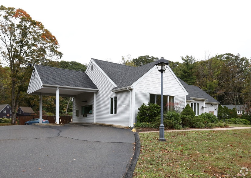 9 Water St, Chester, CT for lease - Primary Photo - Image 1 of 8