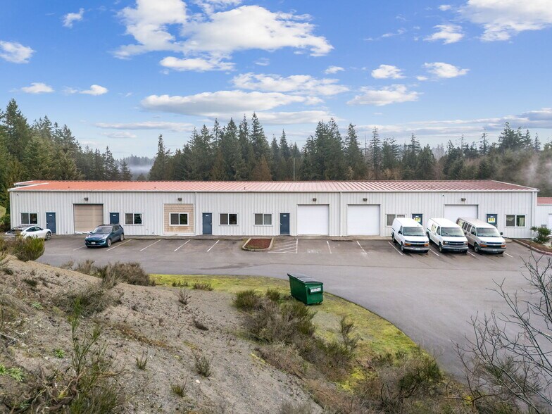 5686 NE Minder Rd, Poulsbo, WA à louer - Photo du bâtiment - Image 2 de 6