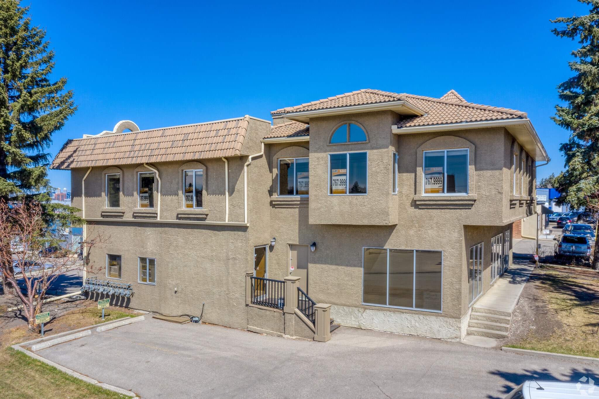 7239 Flint Rd SE, Calgary, AB à louer Photo principale- Image 1 de 11