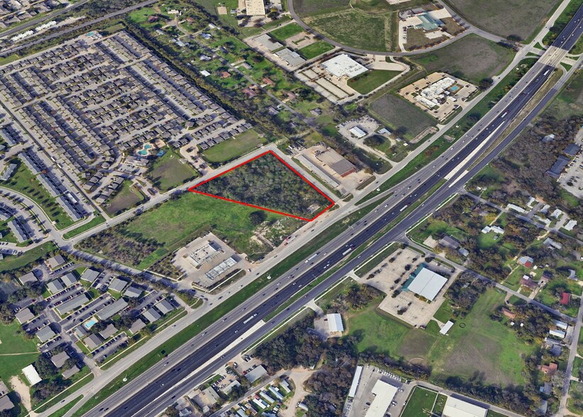 1909 Interstate 35, San Marcos, TX à vendre - Photo du bâtiment - Image 3 de 12