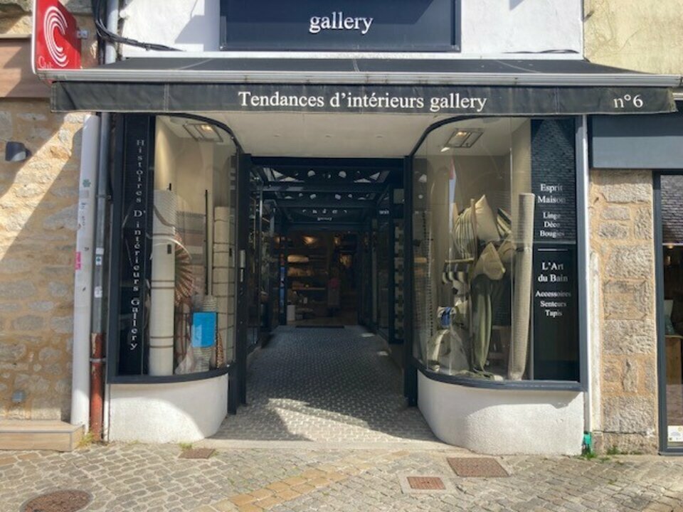 Retail in Quimper for lease Building Photo- Image 1 of 6