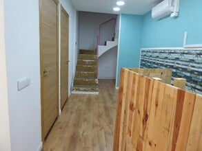 Muralla de Sant Francesc, Manresa, Barcelona for lease Interior Photo- Image 2 of 8