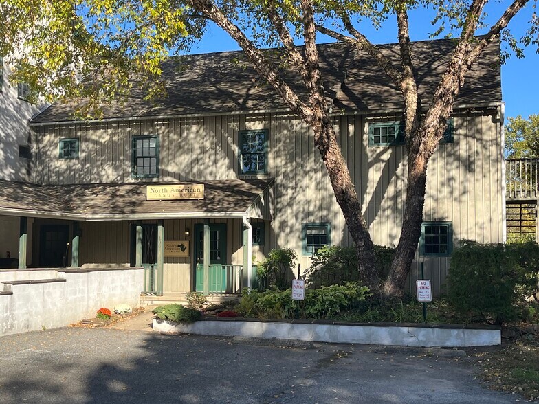 100 Hickory Hill Rd, Chadds Ford, PA à vendre - Photo du bâtiment - Image 2 de 2