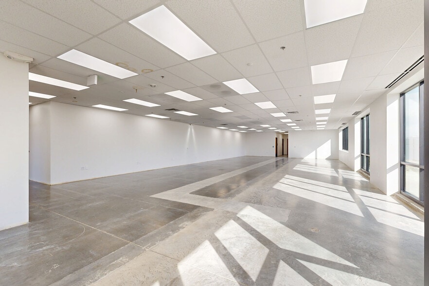 20600 E 35th Dr, Aurora, CO for lease - Matterport 3D Scan - Image 2 of 27