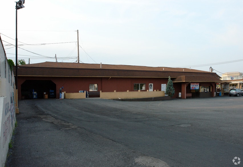 1636 W Tilghman St, Allentown, PA for sale - Primary Photo - Image 1 of 8