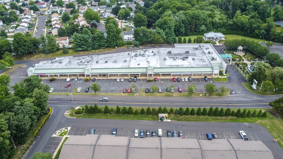 2201 Galloway Rd, Bensalem, PA for sale - Building Photo - Image 1 of 8