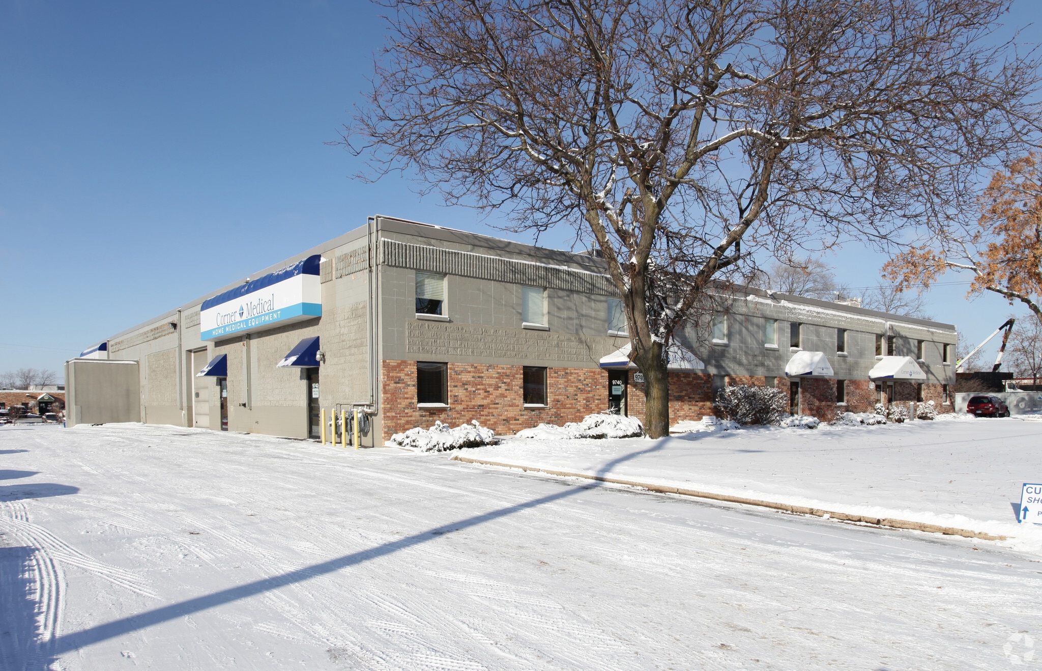 9720-9740 S Humboldt Ave, Bloomington, MN for lease Primary Photo- Image 1 of 6