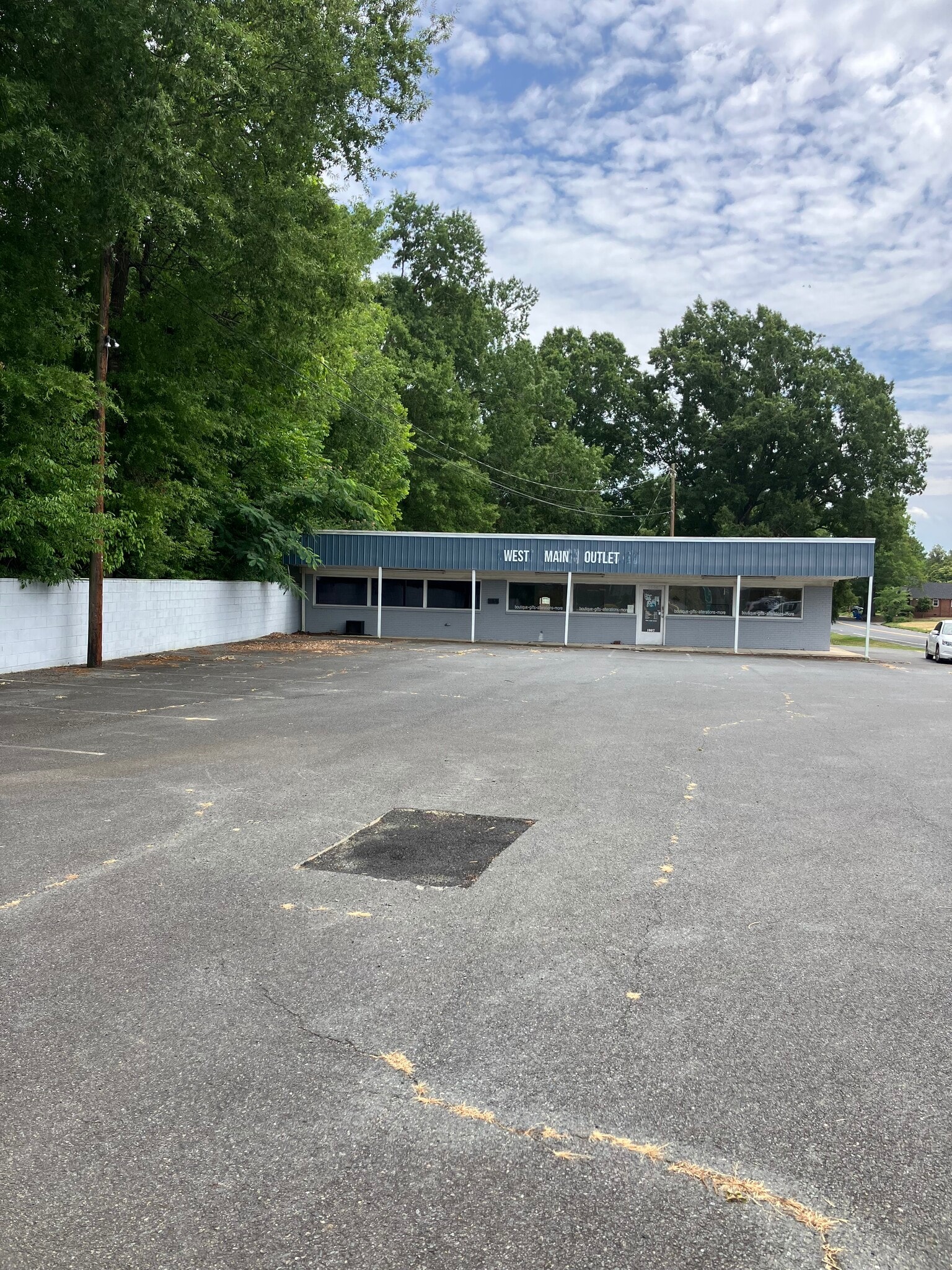 1007 W Main St, Albemarle, NC for sale Primary Photo- Image 1 of 4