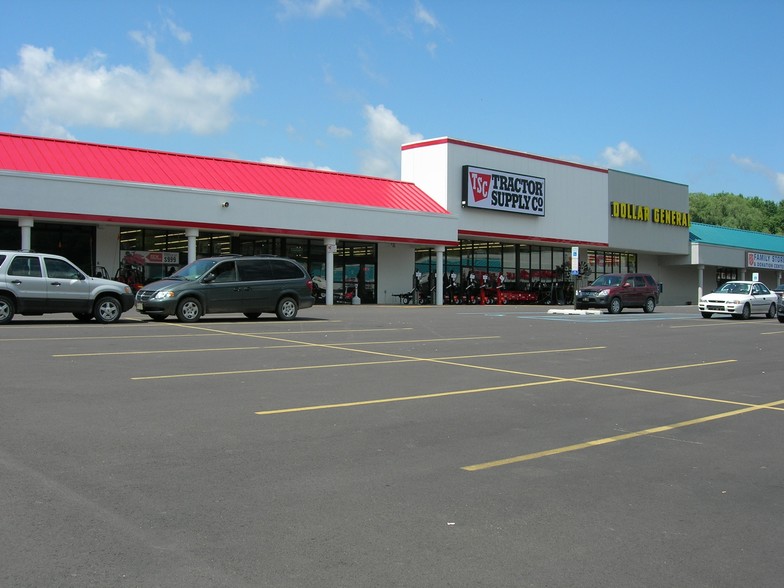 Rt 6, Tunkhannock, PA for lease - Building Photo - Image 3 of 6