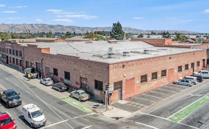 1102 S 3rd St, San Jose, CA à vendre - Photo du bâtiment - Image 3 de 11