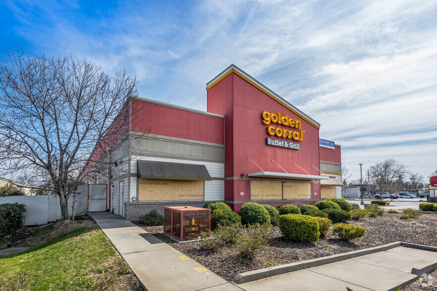 4940 Watt Ave, North Highlands, CA à vendre - Photo du bâtiment - Image 2 de 26