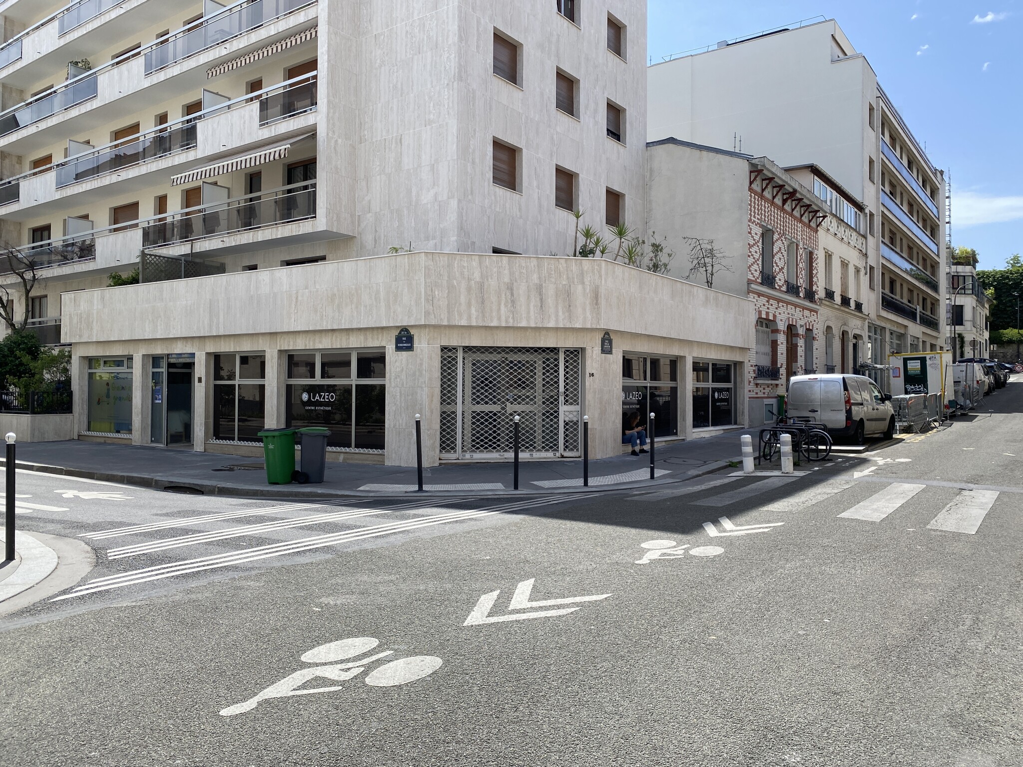 16 Rue Emile Landrin, Paris for lease Interior Photo- Image 1 of 6