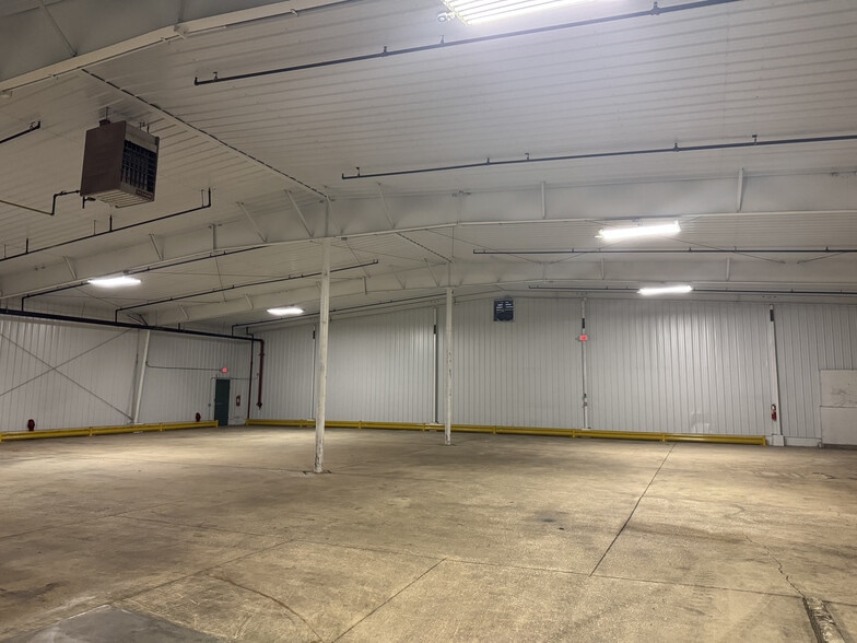 2627 W Washington Blvd, Chicago, IL for lease - Interior Photo - Image 3 of 5