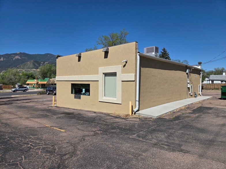2132 W Colorado Ave, Colorado Springs, CO for sale - Building Photo - Image 3 of 11