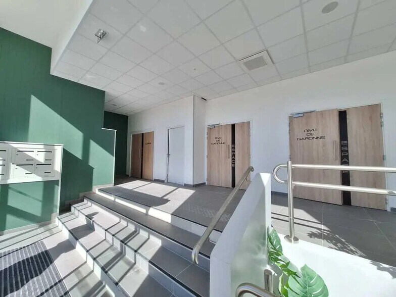 9 Rue La Seiglière, Bordeaux à louer - Photo du bâtiment - Image 2 de 13