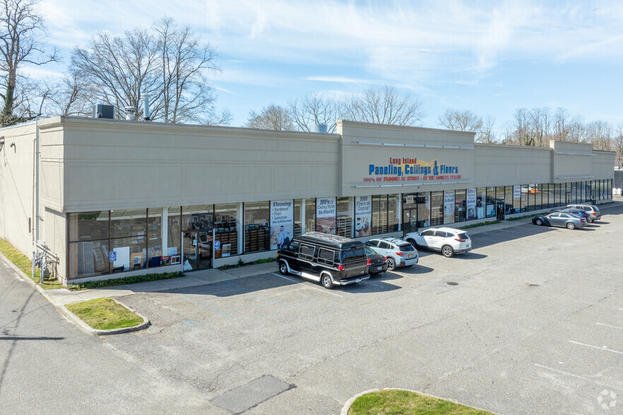 2418 Middle Country Rd, Centereach, NY for sale - Primary Photo - Image 1 of 1