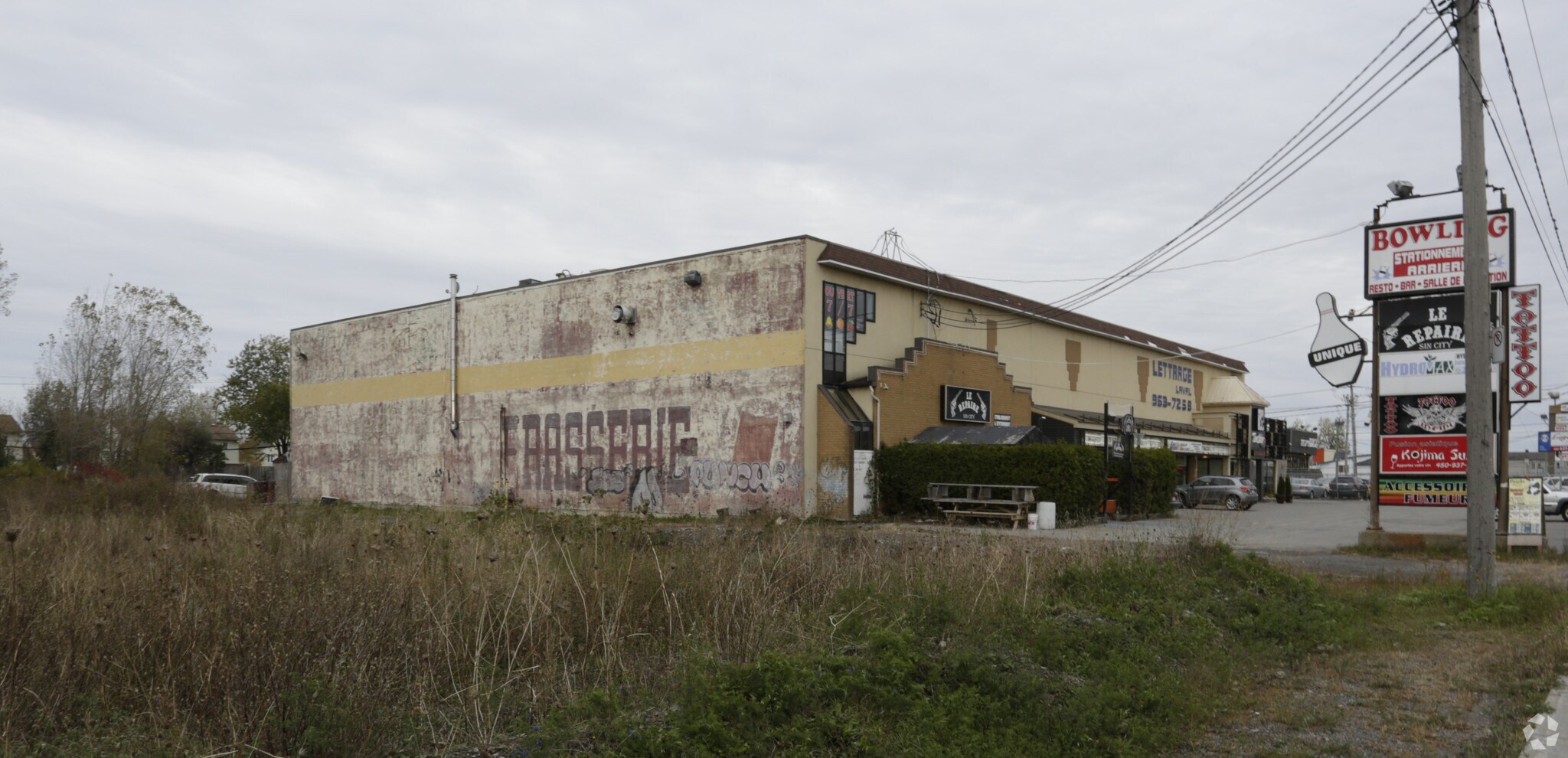 291-297 Boul Curé-Labelle, Laval, QC à vendre Photo principale- Image 1 de 1