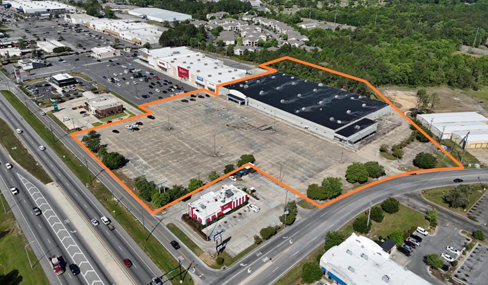 3943 Denny Ave, Pascagoula, MS for sale - Building Photo - Image 1 of 72