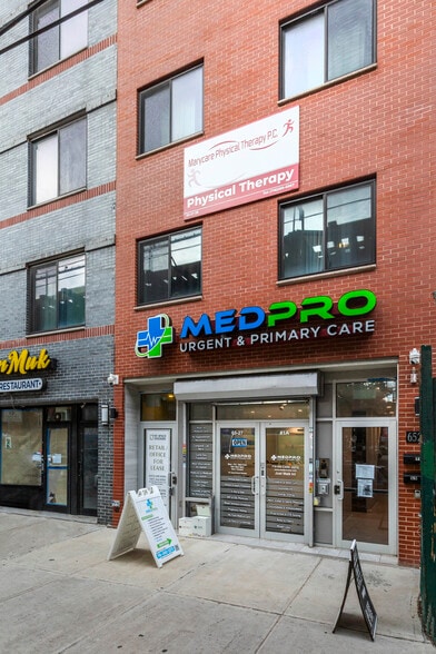 6527 Roosevelt Ave, Woodside, NY for lease - Building Photo - Image 2 of 8