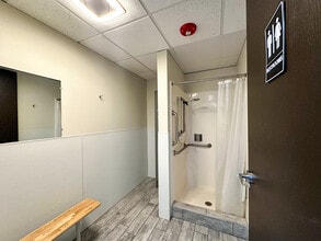 1777 S Bellaire St, Denver, CO for lease Interior Photo- Image 2 of 8