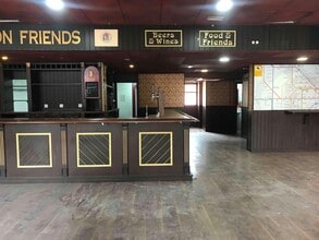 Retail in Alcalá de Henares, Madrid for lease Interior Photo- Image 2 of 14