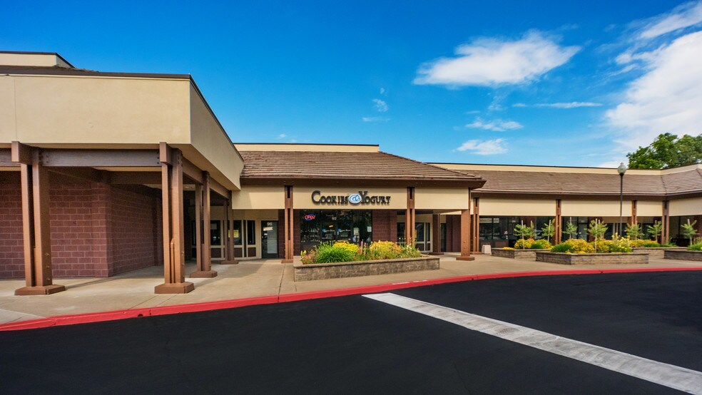 110-192 Hartnell Ave, Redding, CA à louer - Photo du bâtiment - Image 2 de 14