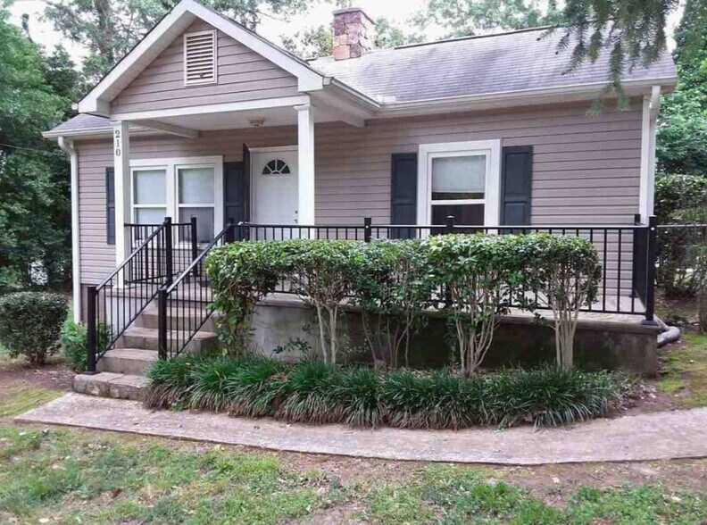 210 Hilton St, Spartanburg, SC for sale - Primary Photo - Image 1 of 1