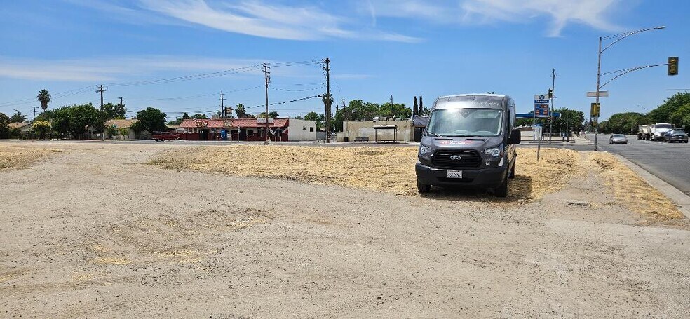 4607 E. Church, Fresno, CA for sale - Building Photo - Image 3 of 24