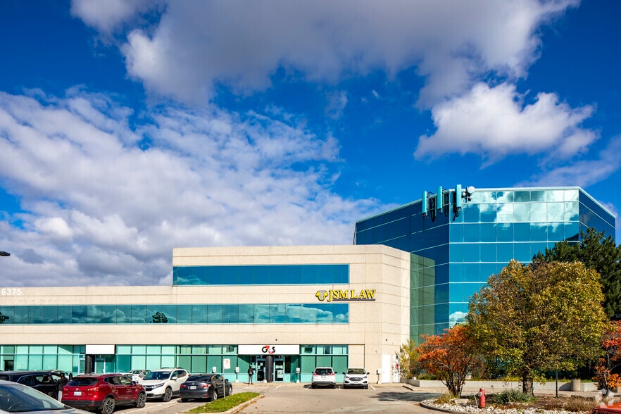 6375 Dixie Rd, Mississauga, ON for lease - Building Photo - Image 3 of 7