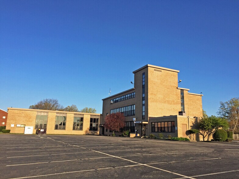598 Bridge St, Weymouth, MA à louer - Photo du bâtiment - Image 2 de 4