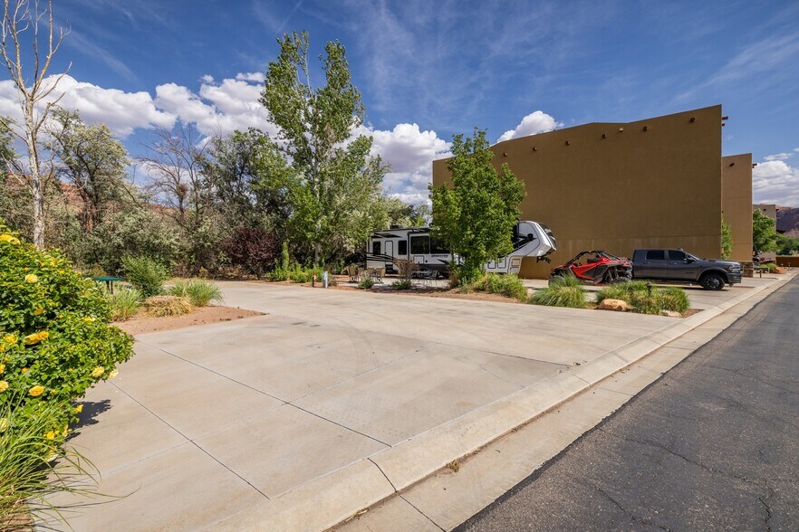 1261 Rubicon Trl, Moab, UT à vendre - Photo du bâtiment - Image 2 de 59