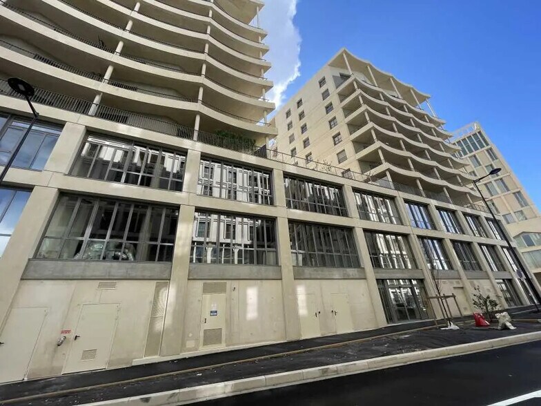 Bureau dans Bordeaux à vendre - Photo du bâtiment - Image 2 de 11