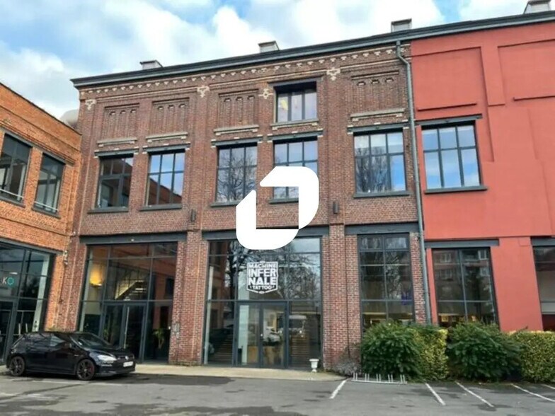 122 Rue De Tourcoing, Roubaix à louer - Photo du bâtiment - Image 2 de 14