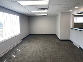 810 Bonneview Rd, York, PA for lease Interior Photo- Image 1 of 5